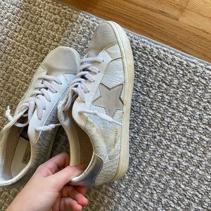 Vintage Havana Star Sneakers!! *good condition!!